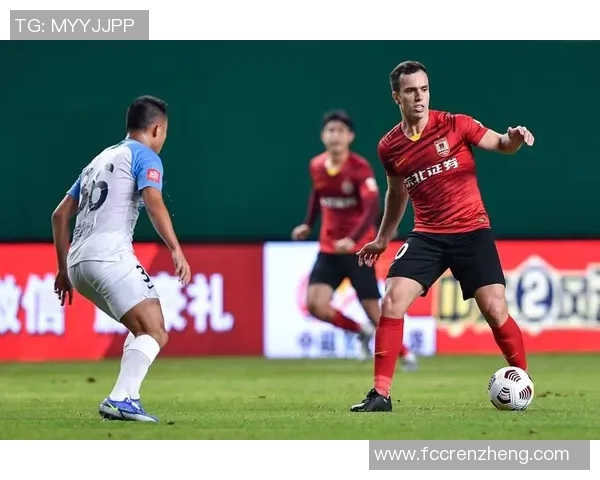 广州足球队技术分析：提升战术素养与球员能力的关键探讨